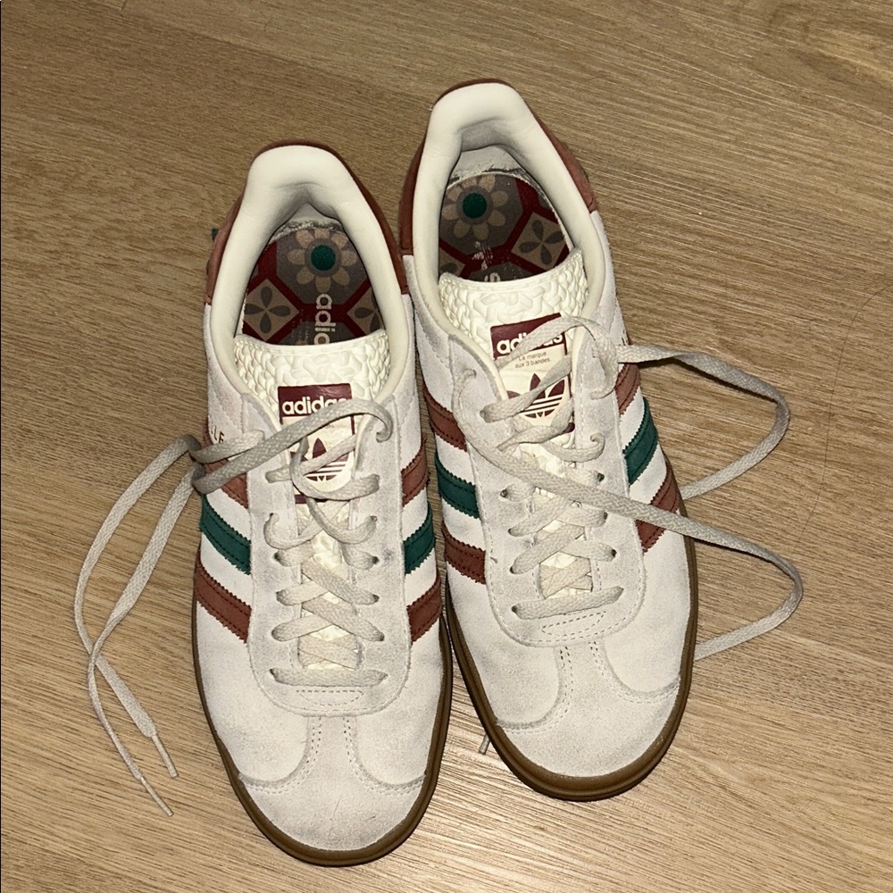 adidas Women’s White Sneakers with Green and Brown Stripes